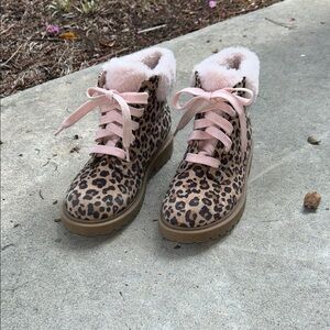 Cheetah Print Kids Boots with Pink Fur Accents